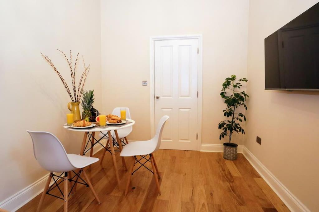 Seagulls Nest- Stylish 1 Bed Seafront Apartment Hastings Buitenkant foto